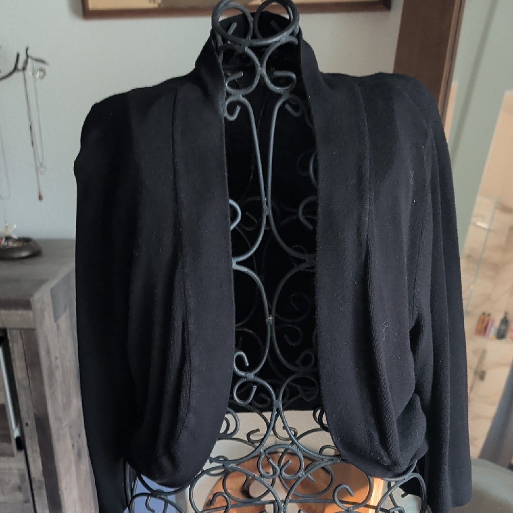 Jessica Howard Elegant Black Bolero Sweater